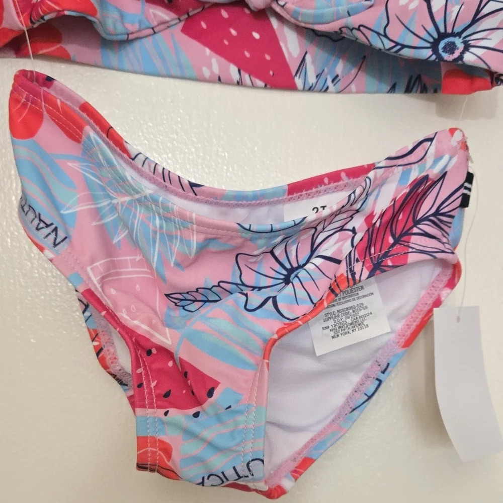 Nautica Two-Piece Rashguard Swimsuit Set, UPF 50+ Sun Protection, Quick-Dry - Picture 4 of 9